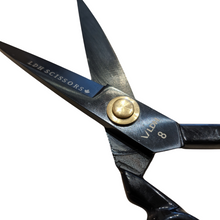 Load image into Gallery viewer, 8" Right-Handed Fabric Shears