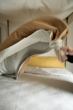 Load image into Gallery viewer, House