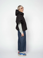 Load image into Gallery viewer, Drawstring Vest