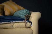 Load image into Gallery viewer, House