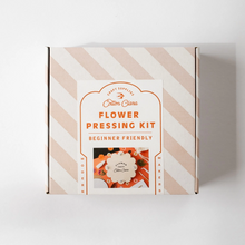 Load image into Gallery viewer, Flower Press Crafts kit packaging with beginner-friendly label and modern design.
