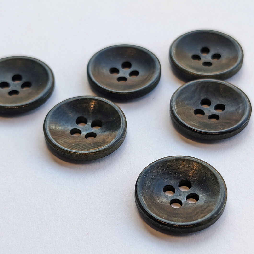 15mm khaki green corozo button