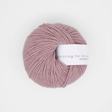 Load image into Gallery viewer, Knitting for Olive Heavy Merino - Dusty Rose
