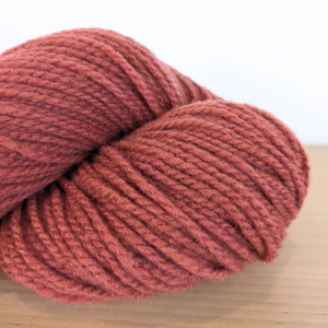 Woollenflower Rauwerk Cutch & Cochineal Merino