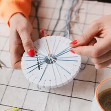 Load image into Gallery viewer, Kumihimo Freindship Bracelet Kit
